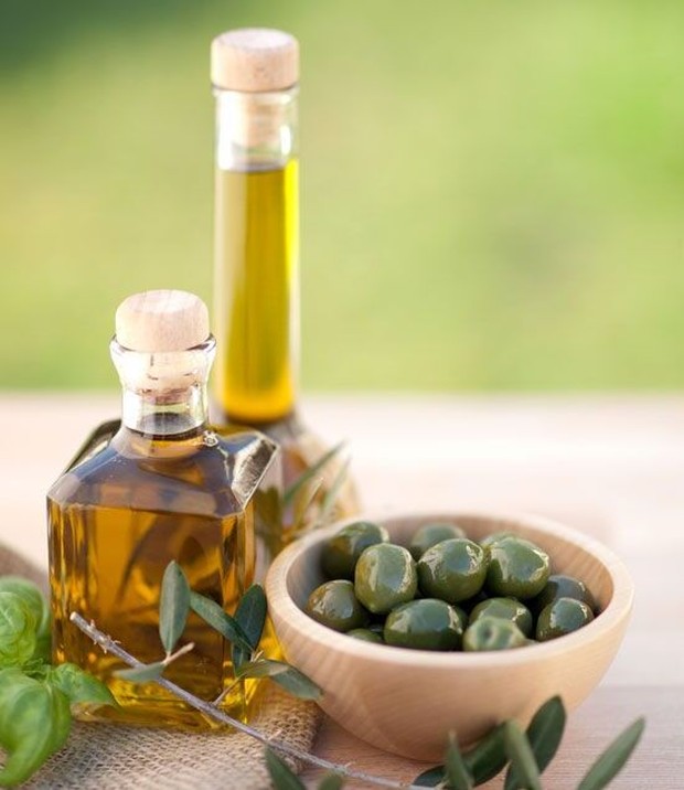 Olive Oil/Pinterest.com/mthrearthliving Lebih Sehat! 5 Minyak ini Dapat Digunakan Sebagai Pengganti Minyak Sawit