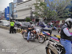 Arogansi Pengendara Moge Terobos Busway Berujung Tilang Polisi