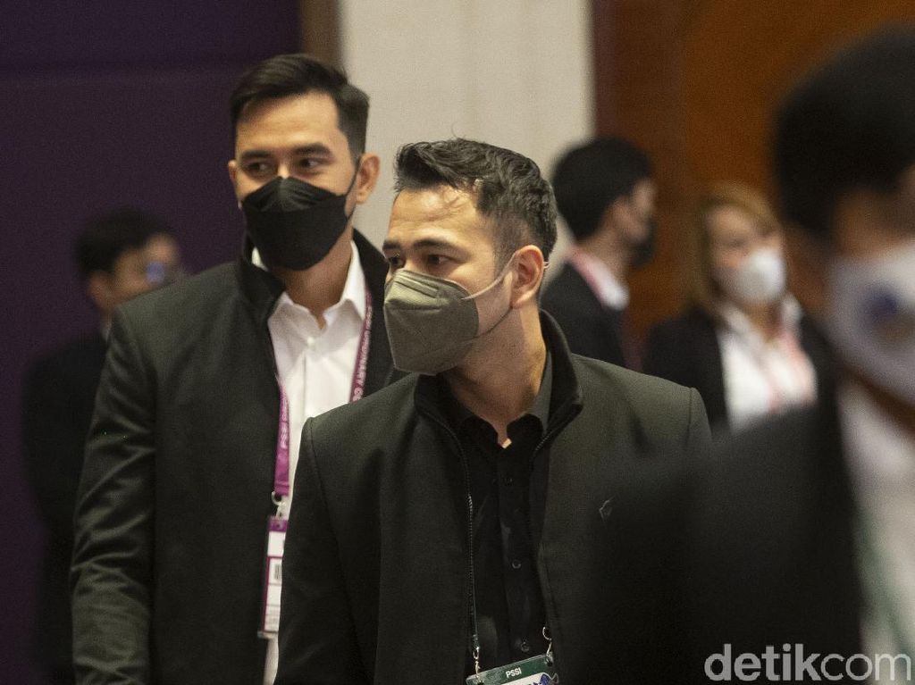Parah! dr Lois Colek Raffi Ahmad, Sebut Nagita Slavina Bakal Jadi Janda Kembang Parah! dr Lois Colek Raffi Ahmad, Sebut Nagita Slavina Bakal Jadi Janda Kembang
