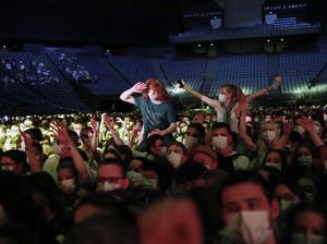 5.000 Orang Hadiri Konser untuk Penelitian COVID-19