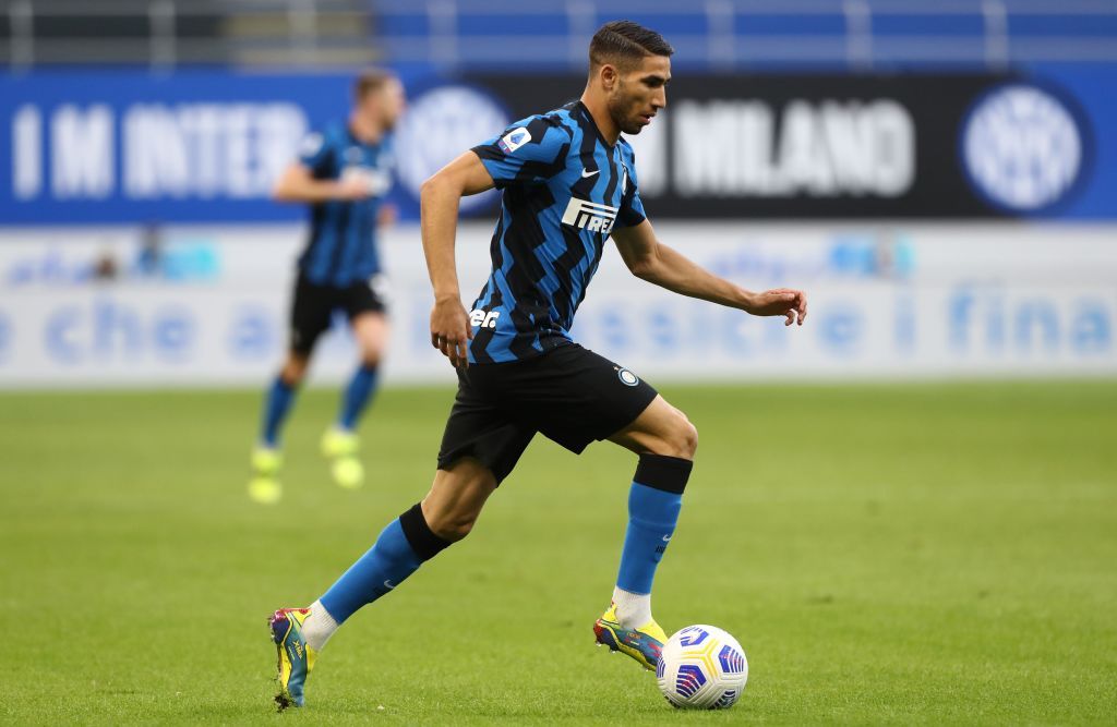 MILAN, ITALY - APRIL 07: Achraf Hakimi of FC Internazionale in action during the Serie A match between FC Internazionale and US Sassuolo at Stadio Giuseppe Meazza on April 07, 2021 in Milan, Italy. (Photo by Marco Luzzani/Getty Images)
