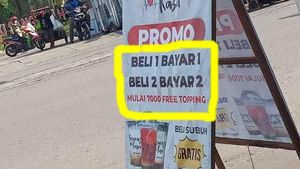 7 Spanduk Promo Kocak Aneh Bin Ajaib Ini Isinya Bikin Bingung Pengin Ngakak