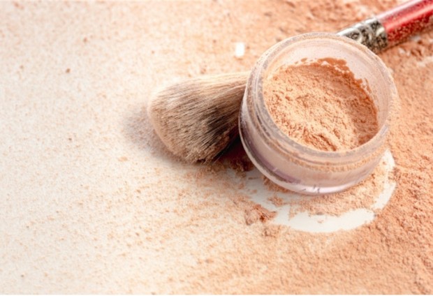 Loose Powder | Freepik.com Loose Powder | Freepik.com