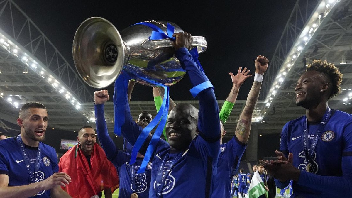 NGolo Kante tampil dominan di lini tengah Chelsea pada final Liga Champions. (Foto: AP/Manu Fernandez)