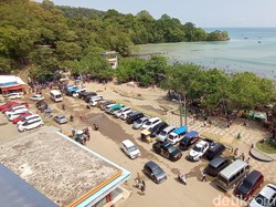 Wisata Pangandaran Ramai, Bupati Minta Pengaturan Dievaluasi