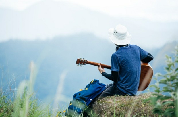 Playing with Nature | Freepik.com/jcomp