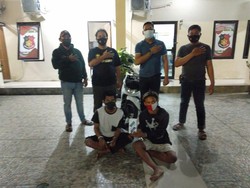 Kejar Bandit Jalanan, 2 Polisi di Surabaya Terjatuh dan Terseret