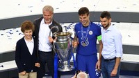 Roman Abramovich sudah mencicipi seluruh trofi di kompetisi domestik, antarklub Eropa, dan antarklub dunia (Getty Images)