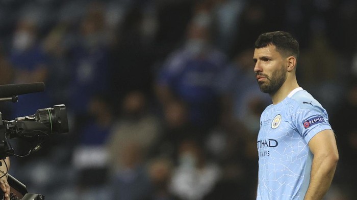 Manchester Citys Sergio Aguero grimaces at the end of the Champions League final soccer match between Manchester City and Chelsea at the Dragao Stadium in Porto, Portugal, Saturday, May 29, 2021. (Carl Recine/Pool via AP)