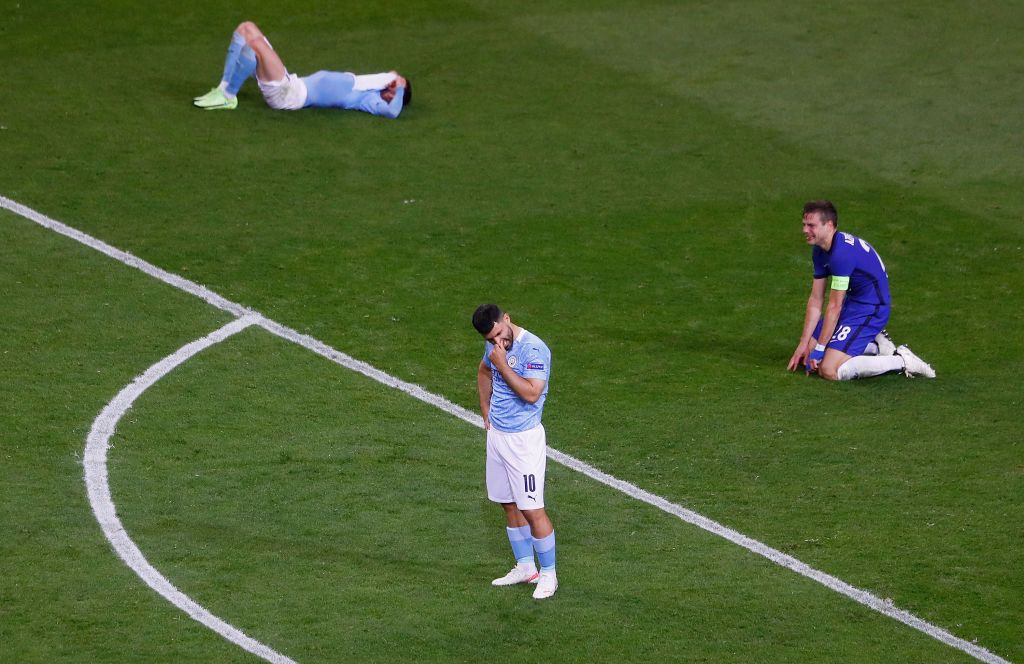 Sergio Aguero PORTO, PORTUGAL - MAY 29: Sergio Aguero of Manchester City looks dejected as Cesar Azpilicueta of Chelsea celebrates following the UEFA Champions League Final between Manchester City and Chelsea FC at Estadio do Dragao on May 29, 2021 in Porto, Portugal. (Photo by Susan Vera - Pool/Getty Images)