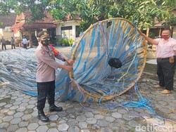 Polisi Buru Pembuat Balon Udara yang Jatuh di Dekat Bandara Solo