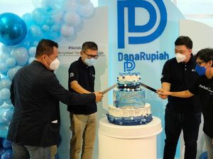 DanaRupiah Satu Tahun Kantongi Izin OJK DanaRupiah Satu Tahun Kantongi Izin OJK