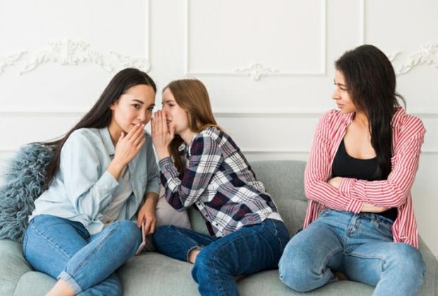 Gossiping | Freepik.com