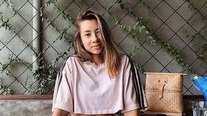 8 Pesona Istri Pesepak Bola Indonesia Tanpa Makeup, Cantiknya Natural!