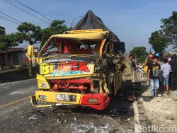 Truk Hantam 3 Motor di Wonosobo, 4 Orang Tewas