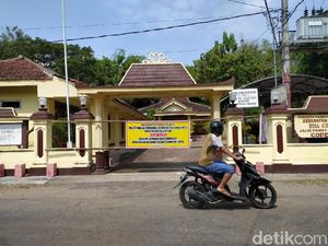 Kantor Desa di Ponorogo Ini Di-lockdown Usai 5 Pegawai Positif COVID-19