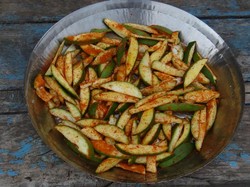 Meski Aneh, 5 Kombinasi Makanan Ini Justru Banyak Digemari