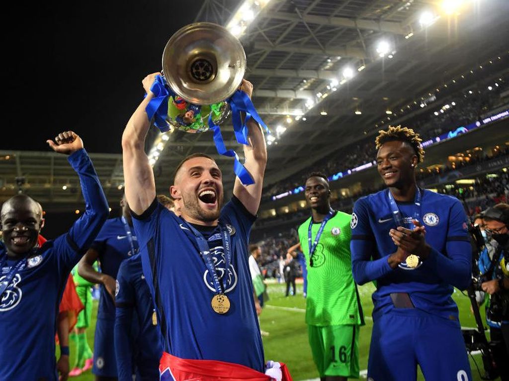 Antara Mateo Kovacic, Empat Juara Liga Champions, dan Aksi 17 Menit Antara Mateo Kovacic, Empat Juara Liga Champions, dan Aksi 17 Menit