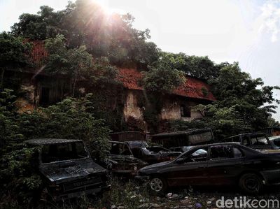 Melihat Lebih Dekat Kastel Batavia yang Tersembunyi di Jakarta Utara