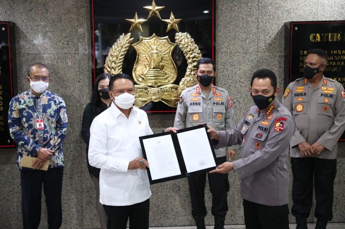 Menpora terima izin Liga 1 dan 2 dari Kapolri