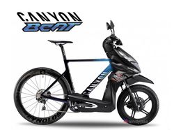 Ramai Pesepeda vs Motor BeAT, Meme Lucu Ini Bisa Bikin Damai