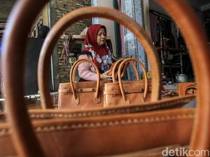 Sentra Kerajinan Kulit Manding Bantul Bertahan di Kala Pandemi