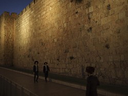 Israel Gelar Pawai Bendera di Yerusalem, Bisa Bentrok dengan Palestina