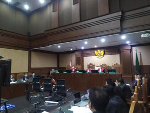 Kala Pengadil Juliari Bicara Makelar Perkara dan Ganjaran Neraka