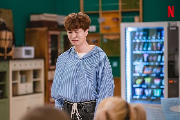 Sitkom Netflix So Not Worth It/sumber: www.instagram.com/netflixkr/ Debut akting Youngjae GOT7 dan Minnie (G)I-DLE.