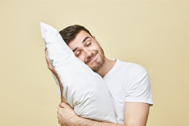 Sleeping | Freepik.com/karlyukav