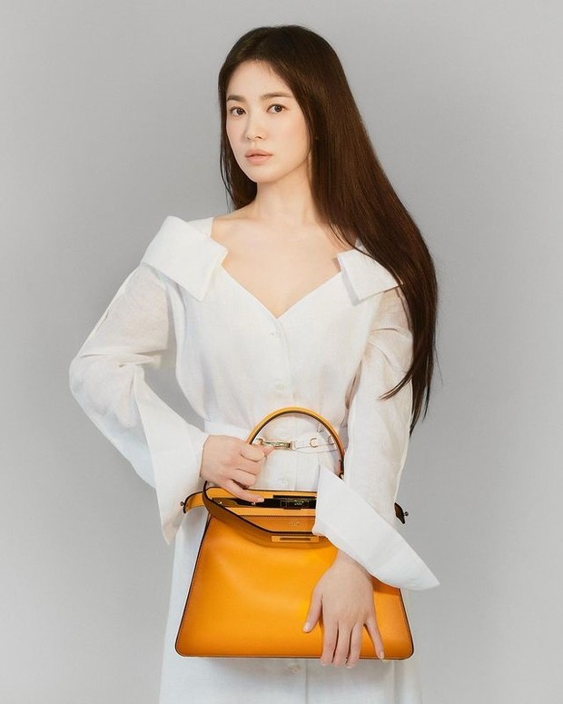Song Hye Kyo menjadi brand ambassador Fendi (foto: instagram.com/kyo1112)
