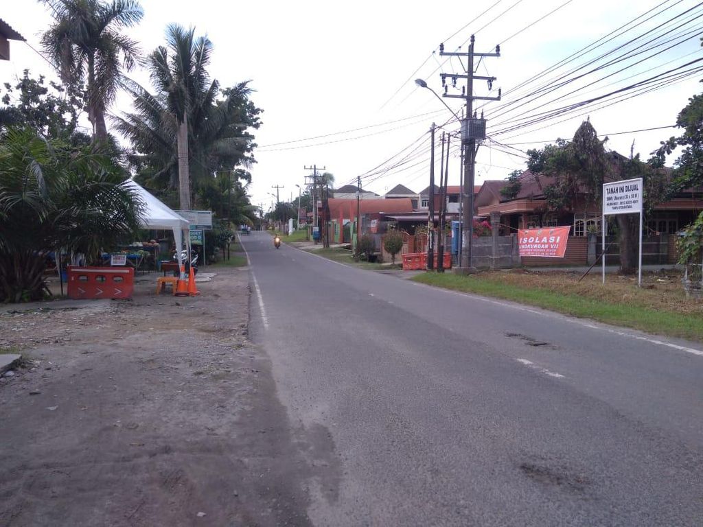 Isolasi Cuma Malam Hari di Medan Dinilai Picu Warga Tak Percaya Corona Isolasi Cuma Malam Hari di Medan Dinilai Picu Warga Tak Percaya Corona
