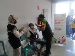 Polres Lombok Tengah Gelar Swab Antigen Acak ke Nasabah Bank