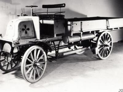 Ini Wujud Truk Pertama di Dunia