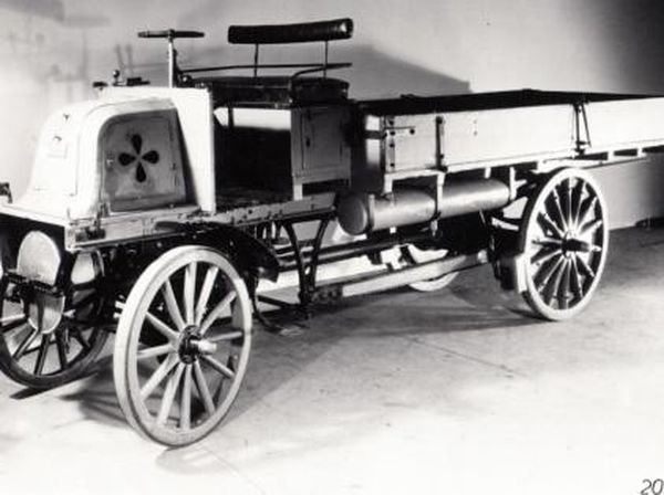 Ini Wujud Truk Pertama di Dunia