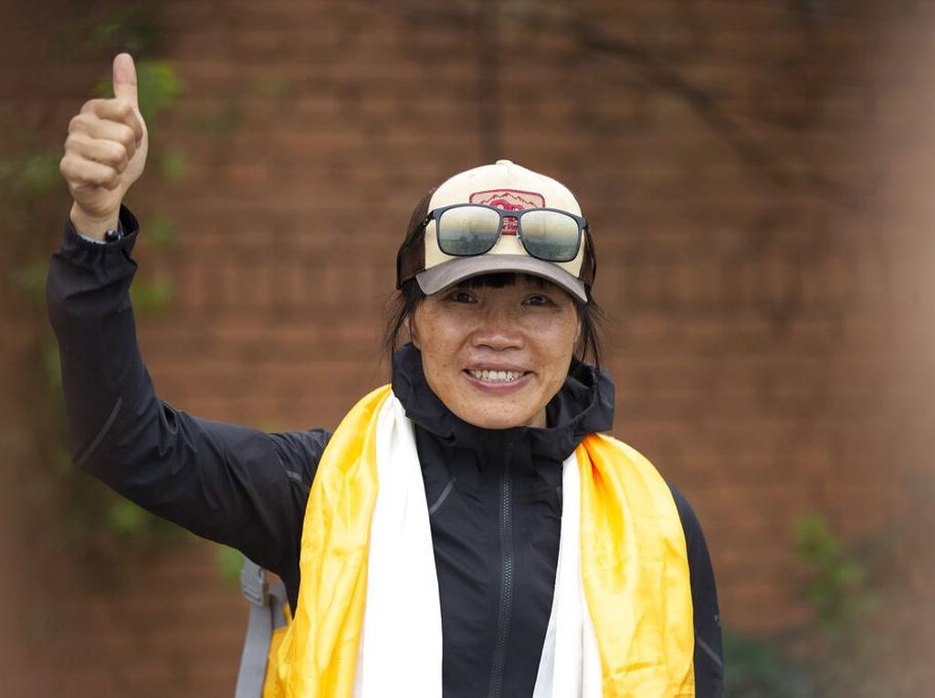 Keren! Pendaki Perempuan Ini Pecahkan Rekor Tercepat Mendaki Everest