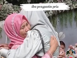 Viral Wanita Nangis Peluk Mantan Calon Mertua di Pelaminan, Bikin Kasihan