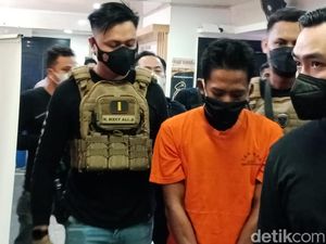 Emosi Pria di Jakbar Bakar Tetangga yang Selingkuh dengan Istrinya Emosi Pria di Jakbar Bakar Tetangga yang Selingkuh dengan Istrinya