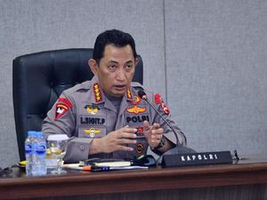 Kapolri Pastikan Kasus Unlawful Killing Laskar FPI Terus Berjalan Kapolri Pastikan Kasus Unlawful Killing Laskar FPI Terus Berjalan