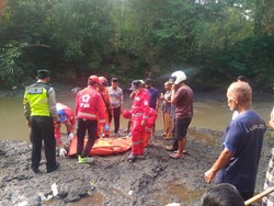 Hilang Saat Main Hujan, Bocah 7 Tahun Ditemukan Tewas di Sungai Malang