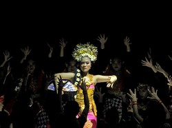 Jenis Pola Lantai pada Tarian Daerah dan Fungsinya