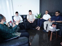 Zulhas Dukung UAH yang Difitnah Donasi Palestina: Insyaallah Amanah