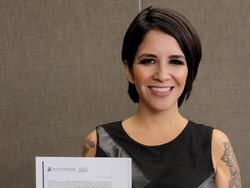 Model Dewasa Ini Jadi Politisi, Kampanye Janjikan Operasi Payudara Gratis