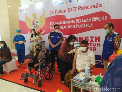 Vaksin Corona untuk 50 Tahun ke Atas di Hari Pancasila