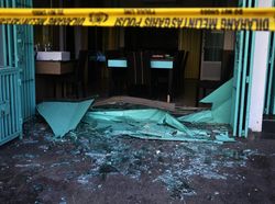 Ada Ledakan di Rumah Makan Makassar, Lima Orang Terluka Ada Ledakan di Rumah Makan Makassar, Lima Orang Terluka