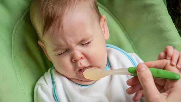 Anak makan