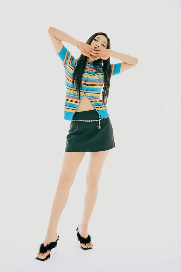 Joy Red Velvet 'Hello' Joy Red Velvet 'Hello'