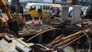 Kemacetan Gegara Proyek Gorong-gorong di Ciledug