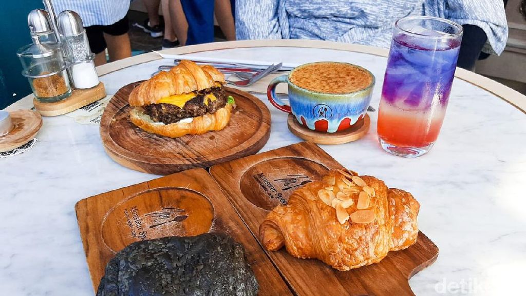 Ada Tempat Ngopi hingga Bakery Hits yang Tawarkan Croissant Enak di Urban Farm Ada Tempat Ngopi hingga Bakery Hits yang Tawarkan Croissant Enak di Urban Farm