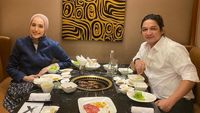 Pasha Ungu Mesra Saat Kulineran Bareng Istri, Intip Momennya!